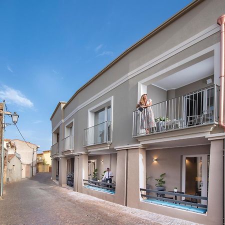 Mem Lodge And Suite Pula Buitenkant foto